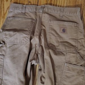 Carhartt pants size 34x30 in perfect condition no stains or rips on them
